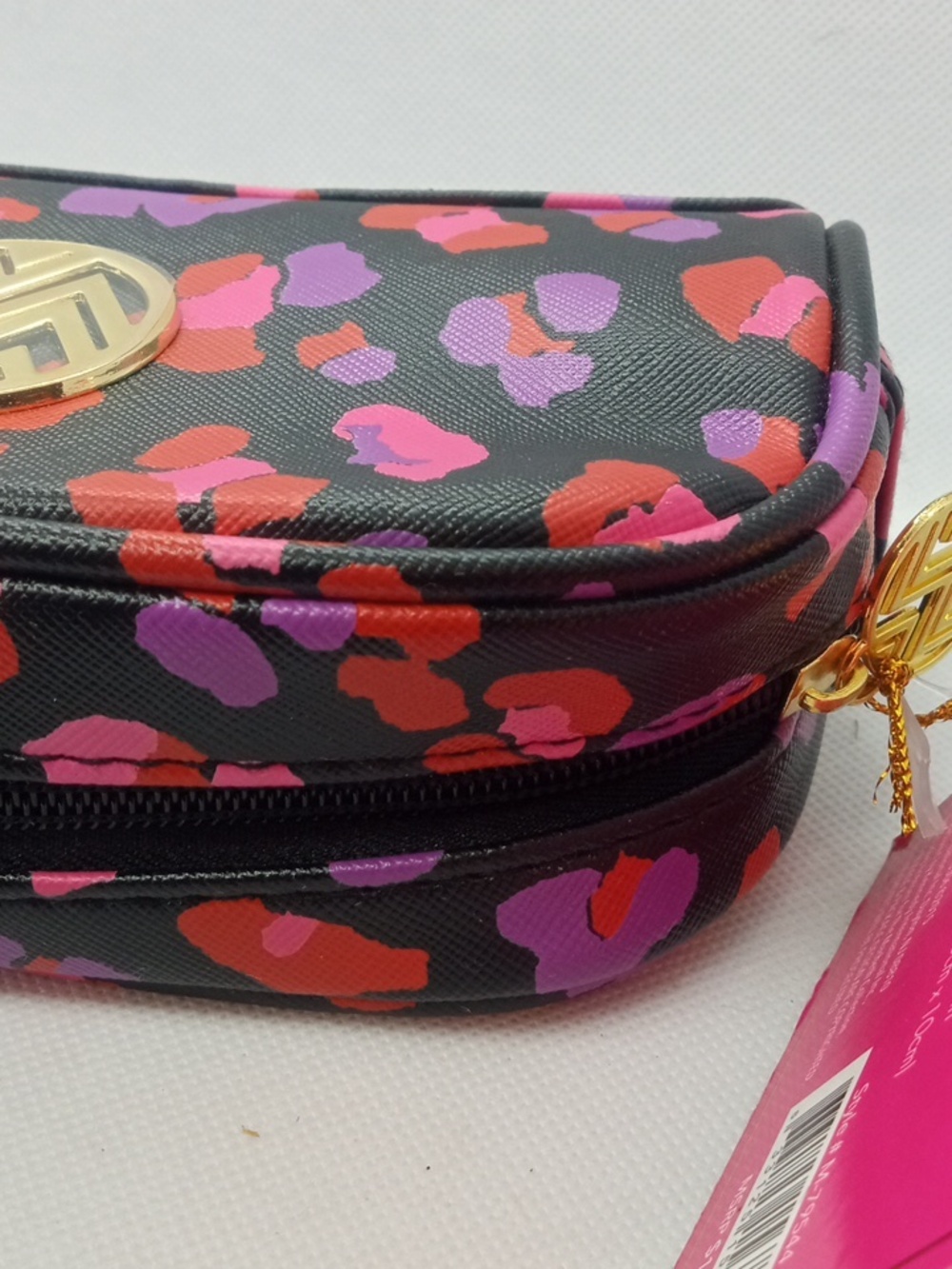 MACBETH COLLECTION: MAKE UP BAG - Picture 9 of 12